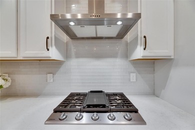 407 Sandsend, Apollo Beach - This 2021-built Park Square Homes on Apollo Beach Golf and Sea Club in Florida - for sale on GolfHomes.com, golf home, golf lot