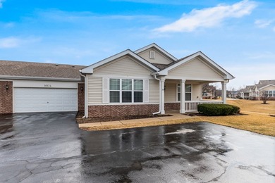 Welcome to this beautifully maintained Townhouse ranch-style on Carillon Lakes 3 Hole Course in Illinois - for sale on GolfHomes.com, golf home, golf lot