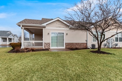 Welcome to this beautifully maintained Townhouse ranch-style on Carillon Lakes 3 Hole Course in Illinois - for sale on GolfHomes.com, golf home, golf lot