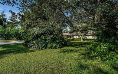 One or more photo(s) has been virtually staged. Charming Golf on Temple Terrace Golf and Country Club in Florida - for sale on GolfHomes.com, golf home, golf lot