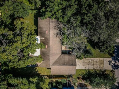 One or more photo(s) has been virtually staged. Charming Golf on Temple Terrace Golf and Country Club in Florida - for sale on GolfHomes.com, golf home, golf lot