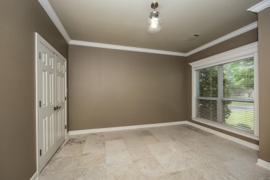 Come see this luxurious 4-bedrm, 3.5-bath home with a side load on Maumelle Golf and Country Club in Arkansas - for sale on GolfHomes.com, golf home, golf lot