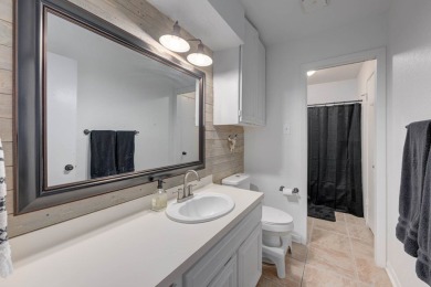 Adorable Detached Single Family Home in Rockport Country Club - on Rockport Country Club in Texas - for sale on GolfHomes.com, golf home, golf lot