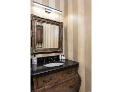 Come see this luxurious 4-bedrm, 3.5-bath home with a side load on Maumelle Golf and Country Club in Arkansas - for sale on GolfHomes.com, golf home, golf lot