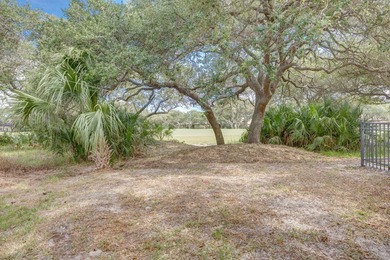 Adorable Detached Single Family Home in Rockport Country Club - on Rockport Country Club in Texas - for sale on GolfHomes.com, golf home, golf lot