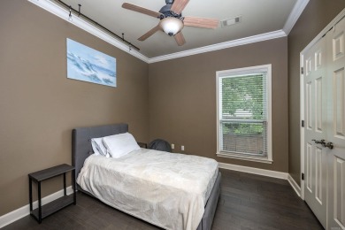 Come see this luxurious 4-bedrm, 3.5-bath home with a side load on Maumelle Golf and Country Club in Arkansas - for sale on GolfHomes.com, golf home, golf lot