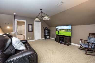 Come see this luxurious 4-bedrm, 3.5-bath home with a side load on Maumelle Golf and Country Club in Arkansas - for sale on GolfHomes.com, golf home, golf lot