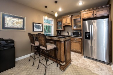 Come see this luxurious 4-bedrm, 3.5-bath home with a side load on Maumelle Golf and Country Club in Arkansas - for sale on GolfHomes.com, golf home, golf lot