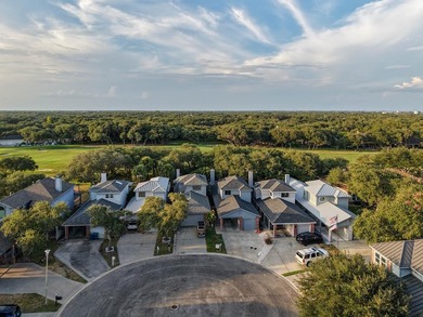 Adorable Detached Single Family Home in Rockport Country Club - on Rockport Country Club in Texas - for sale on GolfHomes.com, golf home, golf lot