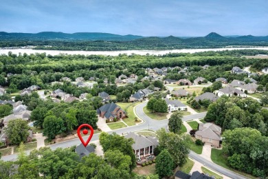 Come see this luxurious 4-bedrm, 3.5-bath home with a side load on Maumelle Golf and Country Club in Arkansas - for sale on GolfHomes.com, golf home, golf lot