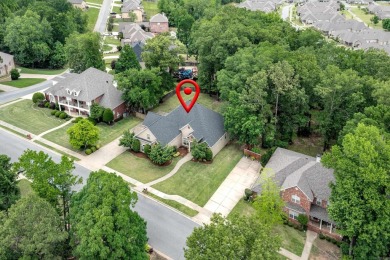 Come see this luxurious 4-bedrm, 3.5-bath home with a side load on Maumelle Golf and Country Club in Arkansas - for sale on GolfHomes.com, golf home, golf lot