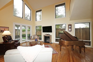 -Welcome Home to Woodstone-
Bathed In Natural Light And on Amarillo Country Club in Texas - for sale on GolfHomes.com, golf home, golf lot