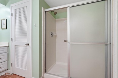 POPULAR EXTENDED ALAMEDA MODEL IN SUN LAKES Welcome to this on Cottonwood Country Club in Arizona - for sale on GolfHomes.com, golf home, golf lot