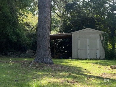 Welcome to this charming ranch-style home situated on a spacious on Vanity Fair Golf and Tennis Club in Alabama - for sale on GolfHomes.com, golf home, golf lot