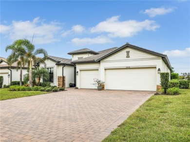 **Seller offering a $15k closing credit with the right offer!** on Old Corkscrew Golf Club in Florida - for sale on GolfHomes.com, golf home, golf lot