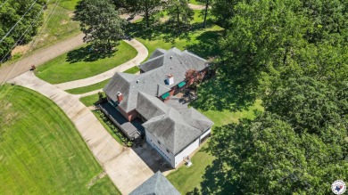 Welcome to 6616 Lakeridge Drive in Texarkana, TX! This spacious on Northridge Country Club in Texas - for sale on GolfHomes.com, golf home, golf lot