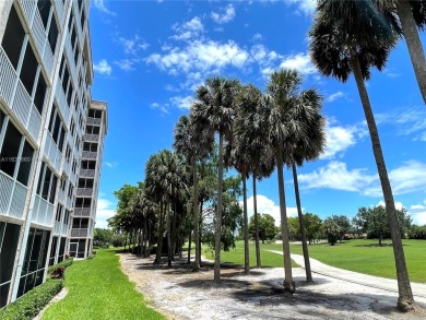 Remodeled 2+2 apartment for RENT, ready to move in. Stunning on Jacaranda Golf Club in Florida - for sale on GolfHomes.com, golf home, golf lot