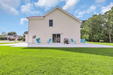 Look no further, you have found the one. This 3 bedroom, 2.5 on Arrowhead Country Club in South Carolina - for sale on GolfHomes.com, golf home, golf lot
