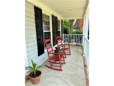 Golf community living. Fantastic 4 bedroom, 2 1/2 bath on Chesapeake Golf Club in Virginia - for sale on GolfHomes.com, golf home, golf lot