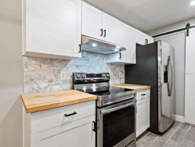 Welcome to your beautifully renovated condo within the amazing on Lakewood Ranch Golf and Country Club in Florida - for sale on GolfHomes.com, golf home, golf lot