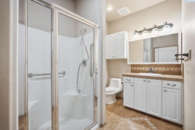 MLS# 288662 Custom-built rambler located in the desirable Sun on Sun Willows in Washington - for sale on GolfHomes.com, golf home, golf lot