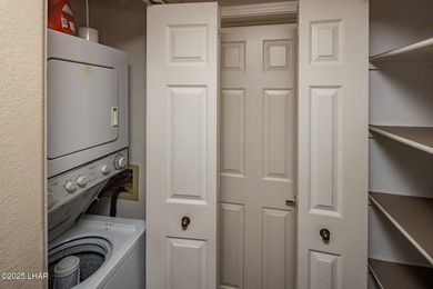 Check out this SUPER CLEAN one-bedroom, one-bath ground-level on London Bridge Golf Course in Arizona - for sale on GolfHomes.com, golf home, golf lot