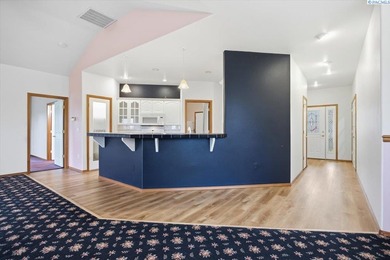 MLS# 288662 Custom-built rambler located in the desirable Sun on Sun Willows in Washington - for sale on GolfHomes.com, golf home, golf lot