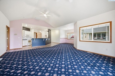 MLS# 288662 Custom-built rambler located in the desirable Sun on Sun Willows in Washington - for sale on GolfHomes.com, golf home, golf lot