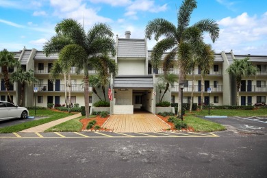 Welcome to this cozy, tastefully decorated 55+ first floor condo on Fountains Golf and Country Club in Florida - for sale on GolfHomes.com, golf home, golf lot