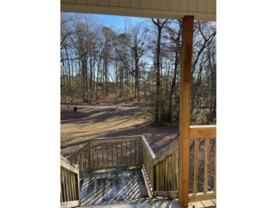 This 3 BR/2BA house has 1627 sq. ft. and was built in 2001. The on Pebblebrook Golf Club in Georgia - for sale on GolfHomes.com, golf home, golf lot