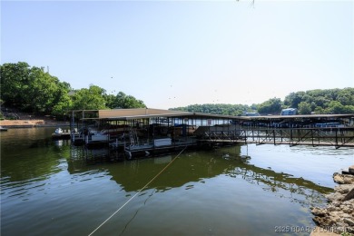 2005 26' Princecraft Tritoon with 225 Mercury Optimax motor with on Tan-Tar-A Golf Club in Missouri - for sale on GolfHomes.com, golf home, golf lot