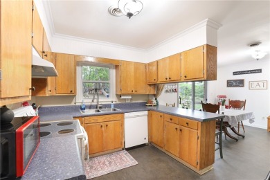 Charming Brick Home with In-Law Suite on 1.28 Acres Backing Up on Pickens Country Club in South Carolina - for sale on GolfHomes.com, golf home, golf lot