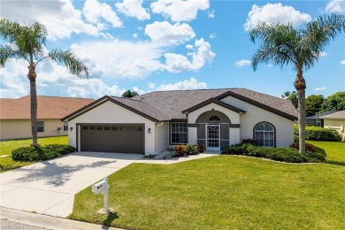 WELCOME HOME TO THIS BEAUTIFUL POOL/SPA HOME RETREAT ON THE on Fountain Lakes Community Golf Course in Florida - for sale on GolfHomes.com, golf home, golf lot