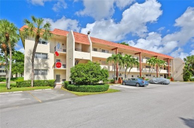 La Creme de la creme!!! Love where you live...this gorgeous two on Hollybrook Golf and Tennis Club  in Florida - for sale on GolfHomes.com, golf home, golf lot