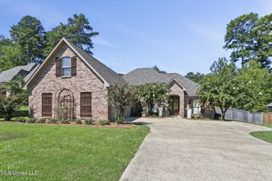 Attention golf enthusiasts!!! Here's your chance to live on the on Castlewoods Golf Club in Mississippi - for sale on GolfHomes.com, golf home, golf lot