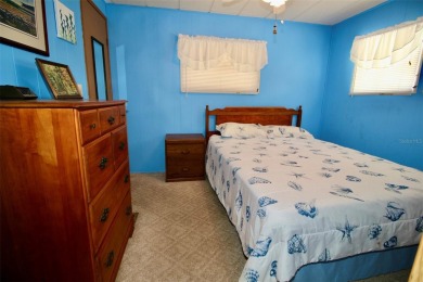 **DESIRABLE GOLDEN GATE! RESIDENT OWNED COMMUNITY** Spacious on Mainlands Golf Club in Florida - for sale on GolfHomes.com, golf home, golf lot