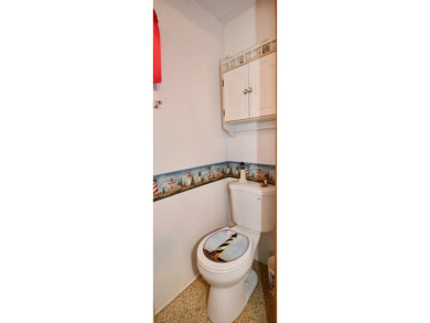 **DESIRABLE GOLDEN GATE! RESIDENT OWNED COMMUNITY** Spacious on Mainlands Golf Club in Florida - for sale on GolfHomes.com, golf home, golf lot