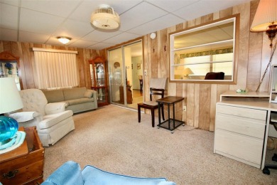 **DESIRABLE GOLDEN GATE! RESIDENT OWNED COMMUNITY** Spacious on Mainlands Golf Club in Florida - for sale on GolfHomes.com, golf home, golf lot