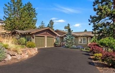 Gorgeous open floor plan home features large windows and on Rivers Edge Golf Resort in Oregon - for sale on GolfHomes.com, golf home, golf lot