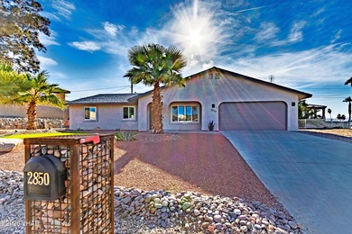 Welcome home to 2850 Edgewood Drive, a thoughtfully updated on London Bridge Golf Course in Arizona - for sale on GolfHomes.com, golf home, golf lot