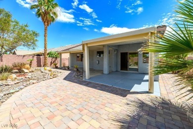 Perfect guard gated Las Vegas golf course community single story on Stallion Mountain Golf Course in Nevada - for sale on GolfHomes.com, golf home, golf lot