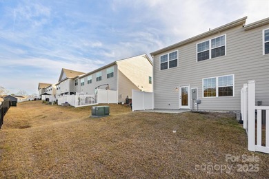 Beautiful Corner Unit Townhome in Windhaven - Move-In Ready! on Tega Cay Golf Club in South Carolina - for sale on GolfHomes.com, golf home, golf lot