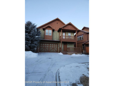 This three bedroom patio home is light and bright and ready for on Lakota Canyon Ranch and Golf Club in Colorado - for sale on GolfHomes.com, golf home, golf lot