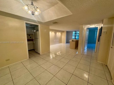 All ages community; Spacious 1 Bed / 1.5 Bath Condo in on Inverrary Country Club in Florida - for sale on GolfHomes.com, golf home, golf lot