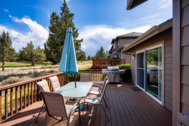 Discover the essence of Eagle Crest in this inviting corner unit on Eagle Crest Golf Resort - Resort Course in Oregon - for sale on GolfHomes.com, golf home, golf lot