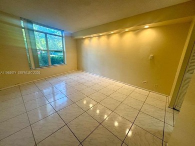 All ages community; Spacious 1 Bed / 1.5 Bath Condo in on Inverrary Country Club in Florida - for sale on GolfHomes.com, golf home, golf lot