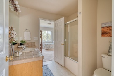 Discover the essence of Eagle Crest in this inviting corner unit on Eagle Crest Golf Resort - Resort Course in Oregon - for sale on GolfHomes.com, golf home, golf lot