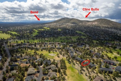 Discover the essence of Eagle Crest in this inviting corner unit on Eagle Crest Golf Resort - Resort Course in Oregon - for sale on GolfHomes.com, golf home, golf lot