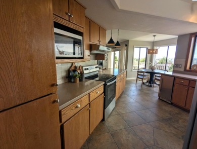 Stunning Canyon Lakes home with remarkable panoramic view! on Canyon Lakes Golf Course in Washington - for sale on GolfHomes.com, golf home, golf lot