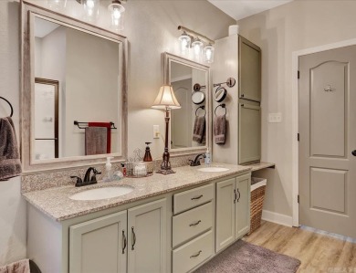 Welcome to this beautifully updated 3-bedroom, 2-bath home on Diamondhead Golf and Country Club in Arkansas - for sale on GolfHomes.com, golf home, golf lot